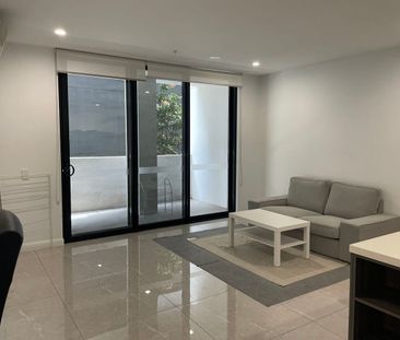 Furnished 1 bedroom unit - Photo 4