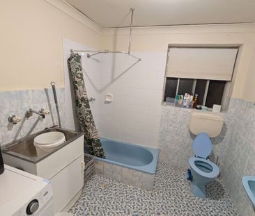 Renown Park - Photo 6