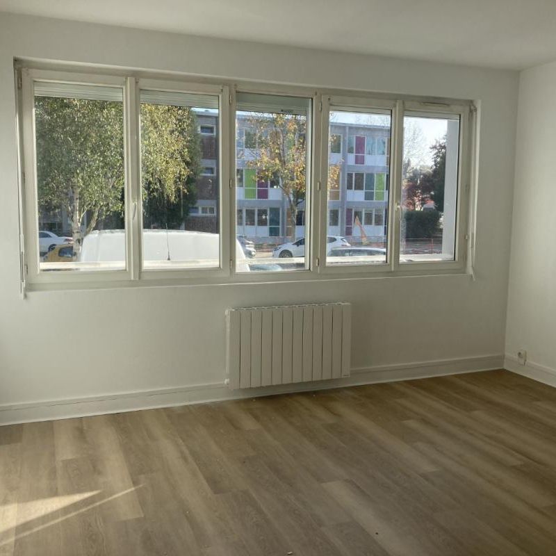 Location Appartement 2 pièces 46m² LISIEUX 14100 - Photo 1