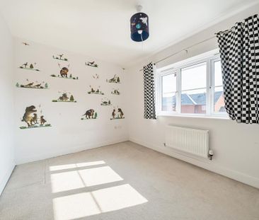 4 bedroom terraced house to rent - Photo 2