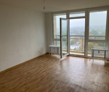 Schöne 2-Zimmer-Wohnung mit Balkon in Bad Homburg zu vermieten! - Photo 1