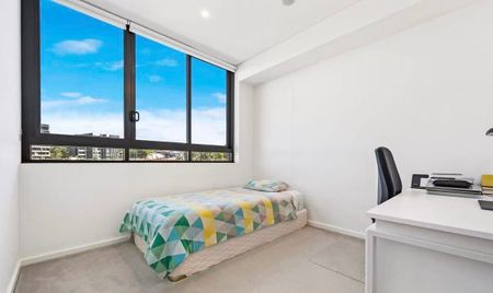 North East Rare Luxury Four Bedder Two Parking with Winter Garden Apartment in the vibrant Melrose Park precinct - Photo 5