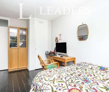 Hull Court, Grove Lane, London, SE5 - Photo 6