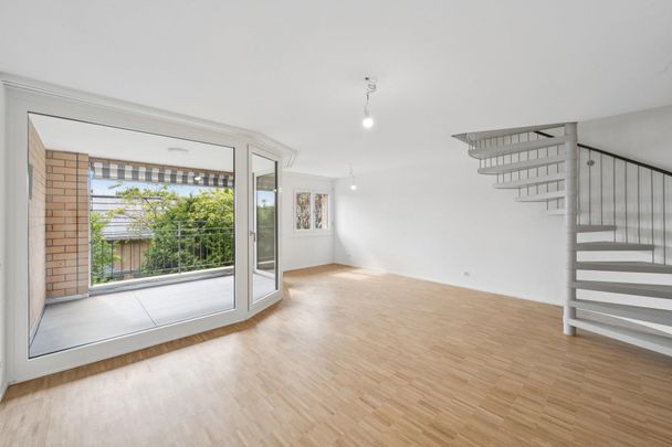 Erstbezug nach Sanierung - Maisonettewohnung mit Gartensitzplatz - Photo 1