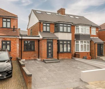 5 bedroom semi-detached house to rent - Photo 4