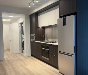 For Lease - 395 Square One Drive, Mississauga, Ontario - Photo 5