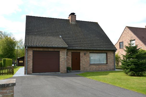 Rustig gelegen, heel goed onderhouden villa op 950m² - Photo 1