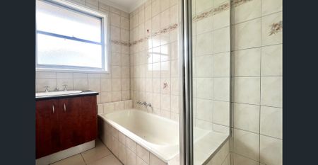 Location, Convenience and Opportunity! - Photo 4