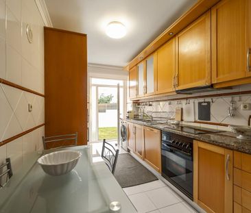 2 Bedroom Apartment with parking, Buzano, Cascais - Photo 4