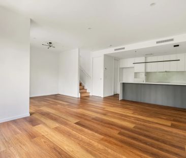 Premium Architect-Styled Four-Bedroom Townhouse - Photo 4