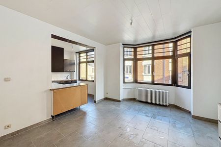 À deux pas du Parvis Saint-Pierre et du Parc de Wolvendael – Bel appartement 2 chambres de 74 m² - Photo 3