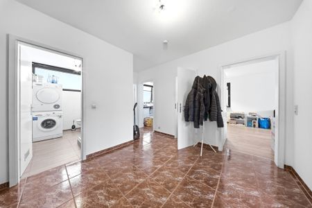 Top Innenstadtwohnung mit Balkon zur Vermietung in der Karlsruher-Südweststadt - Photo 4