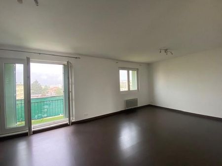 Location Appartement 3 pièces 68m² GUILHERAND GRANGES 07500 - Photo 3