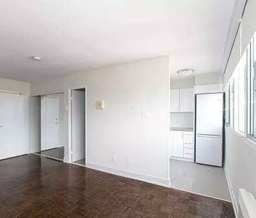 Dec ✔ Bloor/Yonge Bach apt $all-incl (gym, party room) - Photo 3