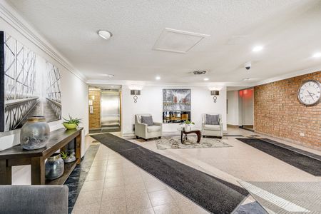 For Lease - 1240 Marlborough Court Unit# 1008, Oakville, Ontario - Photo 2