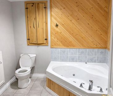 For Lease - 112 Fernbank Place, Whitby, Ontario - Photo 6
