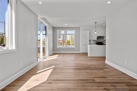 144 Montfort Street - Photo 2