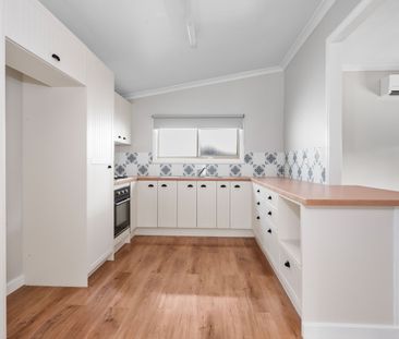 Refreshed and fully renovated cottage its a must see! - Photo 3