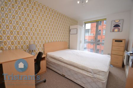 2 bed Apartment for Rent - Photo 2