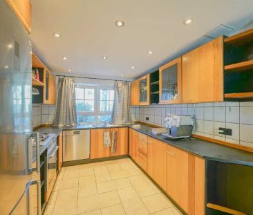 Freistehendes Einfamilienhaus mit Garten und Sonnenbalkon - Photo 6