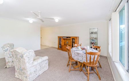 LARGE TWO BEDROOM DUPLEX - Photo 3