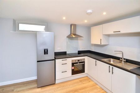 1 bedroom flat to rent - Photo 2
