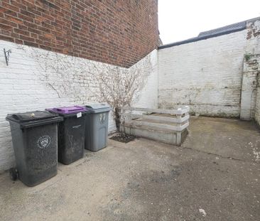 2 bedroom terraced house to rent - Photo 3