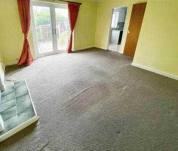 2 bedroom bungalow to rent - Photo 1