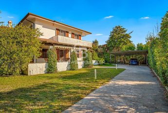 Via Allende, 50, Forte dei Marmi, Tuscany 55042