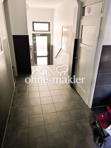 helle 3 Zimmer-Wohnung mit Balkon im Herzen der Südstadt - Photo 2