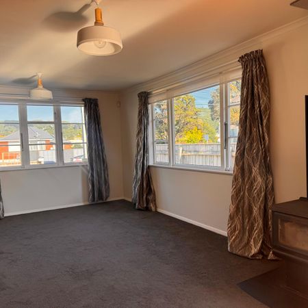 340 Oxford Terrace - Photo 2