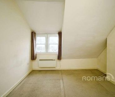 High Street, Camberley, GU15 - Photo 4