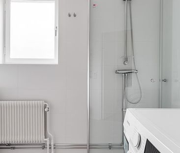 Karlhovsvägen 1 - Foto 1