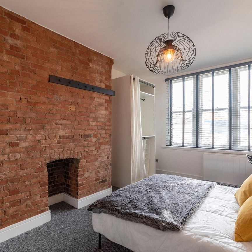 3 Bed Penthouse, Upper Parliment Street, NG1 - Photo 1