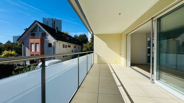Moderne attraktive 2.5-Zimmer-Wohnung in Reinach - mit Balkon & eigenem Waschturm - Foto 1