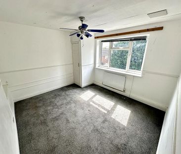 3 bedroom flat to rent - Photo 5