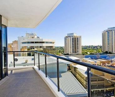 Spacious Apartment In A Great Location - Photo 3