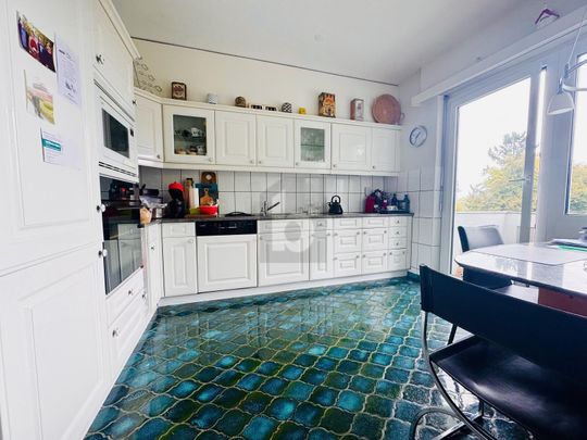 QUIET LOCATION, IN THE CITY CENTER - Photo 1