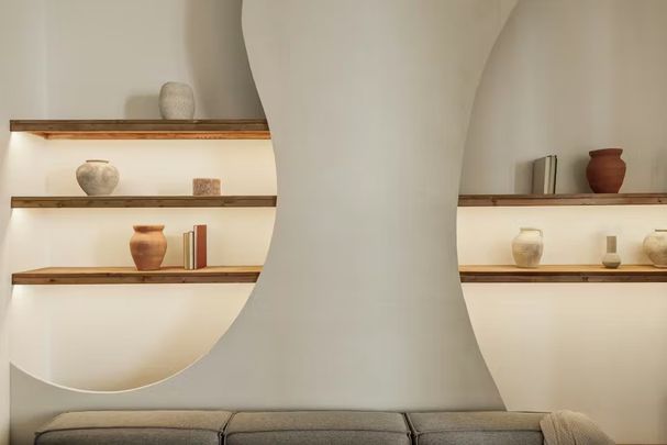 Carrer dAvinyó, Barcelona, Catalonia 08002 - Photo 1