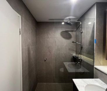 Modern 1 Bedroom Apartment | Resort-Style Living | Prime Norwest Lo... - Photo 2