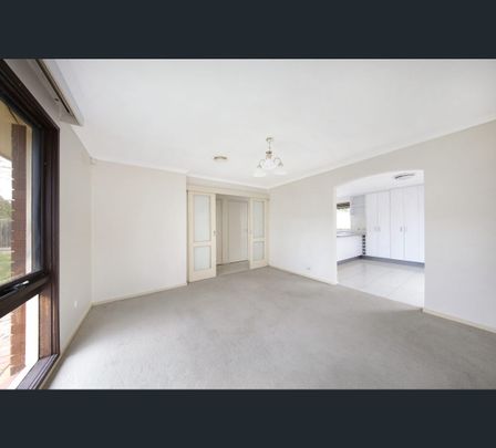 13 Nepean Ave, Hampton East, Vic 3188 - Photo 1