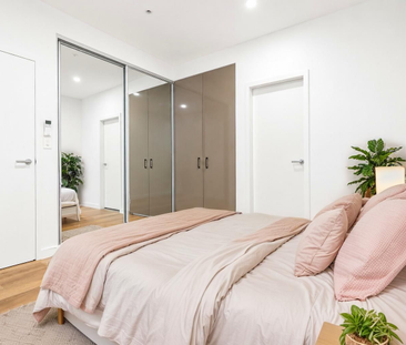 Luxury Urban Living - 2-Bedroom Apartment in Premier Location - Photo 3