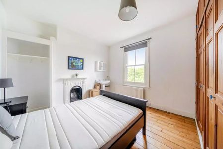 5 Bed End Terrace, Lansdowne Lane, SE7 - Photo 3