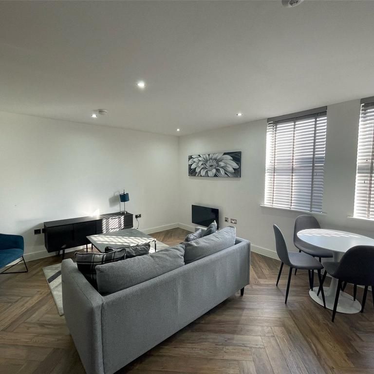 2 bedroom flat to rent - Photo 1