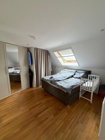 Großzügiges Wohnen in Maisonette mit Dachstudio im Herzen von Mühlheim - Photo 2