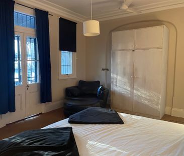 Woolloomooloo - Photo 1