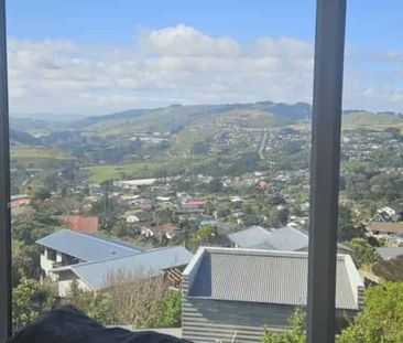 Very sunny family home - Photo 2
