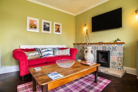 3 bedroom detached house to rent - Photo 2