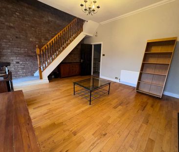 Apt 3, 66 Wellington Park, Belfast BT9 6DP - Photo 2