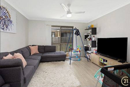 Spacious Family Home - Photo 2